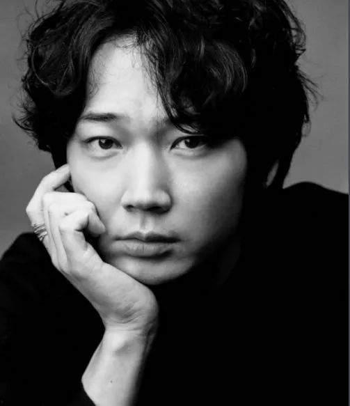 业内人爆料娱乐圈博主,揭秘明星幕后真相！